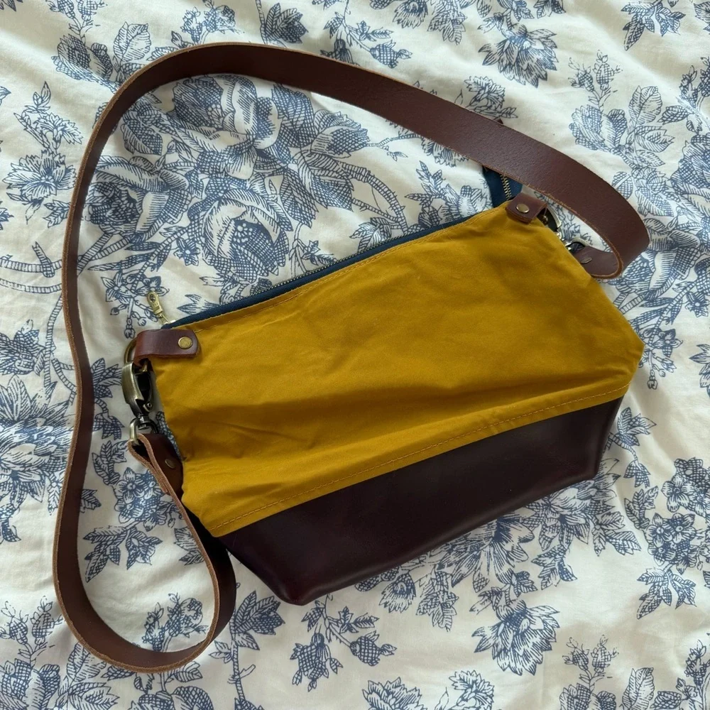 Yorkshire Fox Crossbody Purse Bag Handmade Made in UK Waxed Cotton Leather Brass